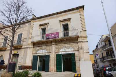 Palazzo Stabile in Vendita a Sannicandro di Bari Piazza Unitã  D